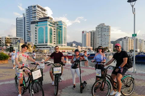 Santa Marta: Bike tour with local guide through the historic center