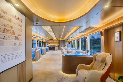 Guilin: 5-Star Li River Cruise to Yangshuo with Pickup Guilin: 5-Star Li River Cruise Lower Deck with Hotel Pickup