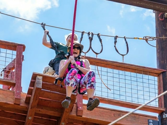Oahu: Hochseil-Abenteuer mit Klettern, Abseilen &amp; freiem Fall