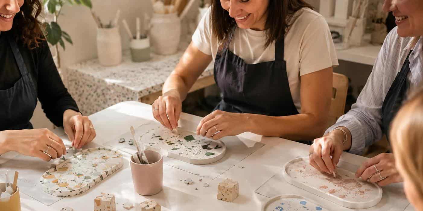 Mailand: Workshop zur Herstellung von Terrazzo-Tabletts mit Erfrischungen