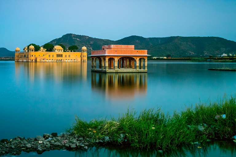 Jaipur: Private Full Day City Tour with Guide & 5* Lunch Jaipur: Full-Day Sightseeing Tour By Car with Guide