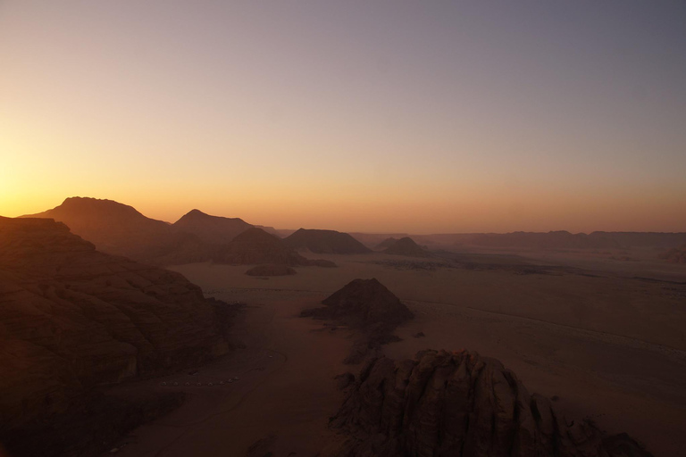 Wadi Rum: 1-Day Sunrise Balloon above Rum Valley & Transfer 1-Day Sunrise Balloon with Jeep Tour and Meals