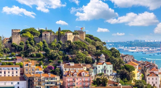 Lisbon Through the Eyes of a Local - Food and Walking Tour