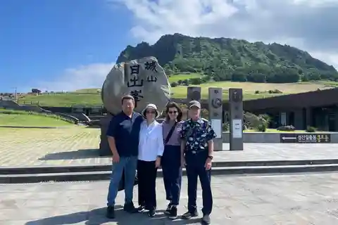Jeju Island Private VIP Day Tour with Tickets