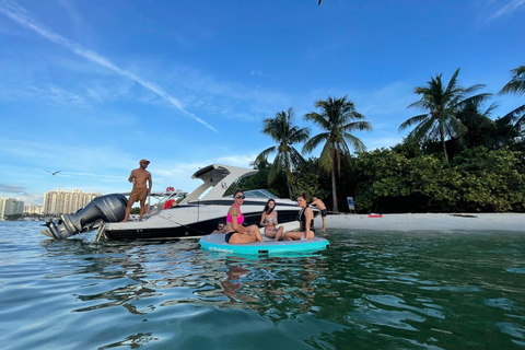 Miami Beach: Spektakularna wycieczka łodzią po piaszczystej plaży i Skyline6-godzinna prywatna wycieczka łodzią po wyspie Miami i piaszczystej plaży