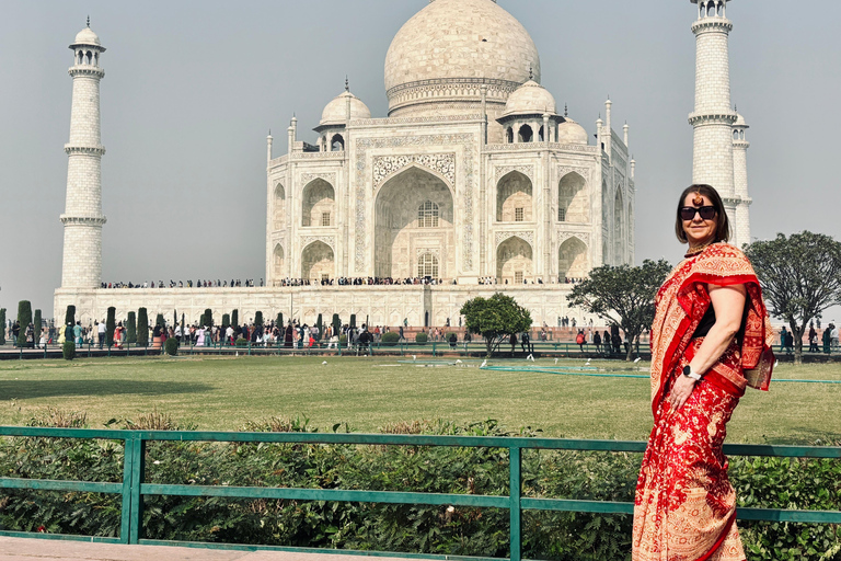 From Delhi: Private Taj Mahal & Agra Luxury Tour by Fortuner Tour with Toyota Fortuner and Tour Guide Only