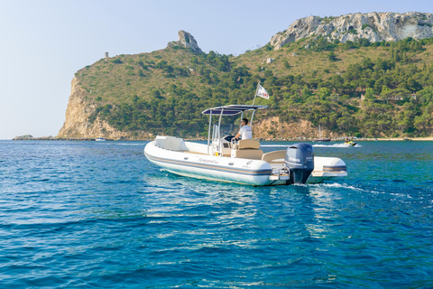 Cagliari: Boat Tour with 5 Snorkeling Stops & Free Drinks