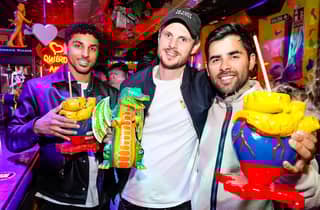 Valencia: Geführte Kneipentour mit Club-Eintritt