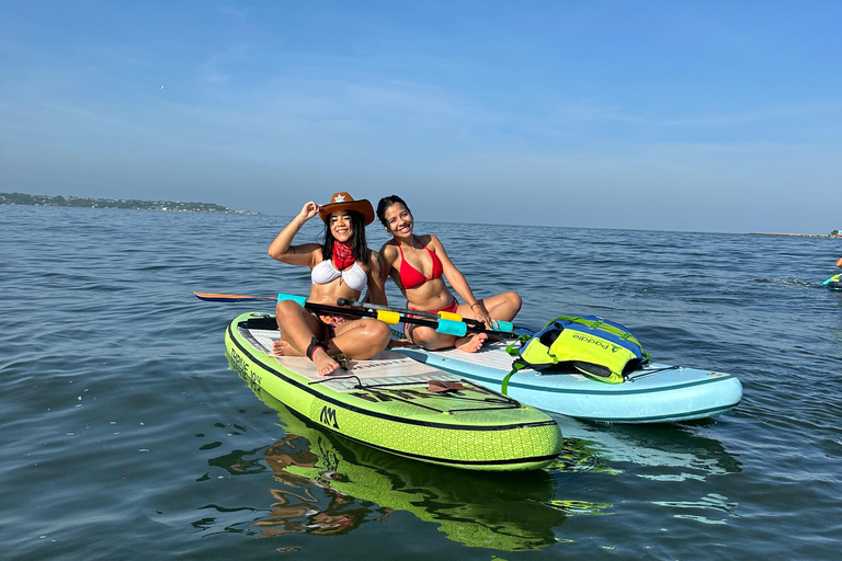 Cartagena: Paddle rental on the beach weekend