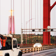 ATARDECER EN LISBOA HASTA LA NOCHE en un jeep vintage con COMIDA Y BEBIDAS