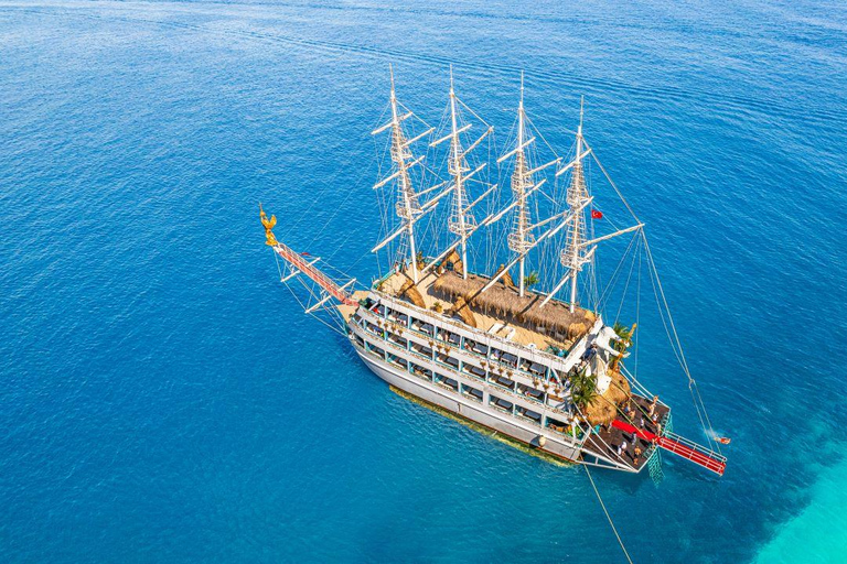 Alanya: All İn-Clusive Luxury Boat Tour With DJ and Party Alanya: Starcraft Boat Without Alcohol