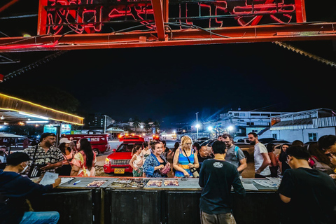 Chiangmai : Estadios de boxeo de Chiangmaiที่นั่ง Lado del ring