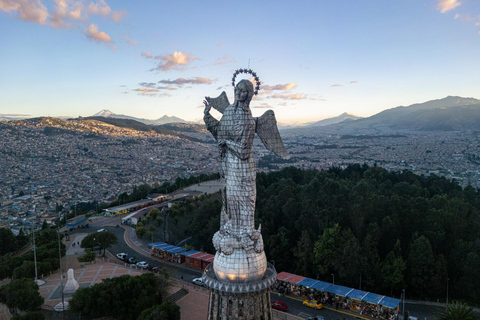 Quito: 9-Day Andes Tour with Hot Springs and Train Ride