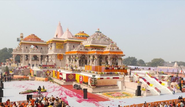 Visit From Lucknow Ayodhya Private Tour with Lunch and Boat Ride in Lucknow