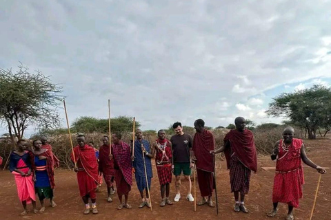 Kajiado: Maasai Village Tour with Hotel Pickup