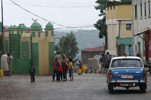 Harar: 2-Day Guided City Tour with Hyena Feeding Ritual