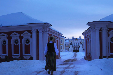 From Riga: Guided Day Tour to Rundale Palace & Bauska Castle
