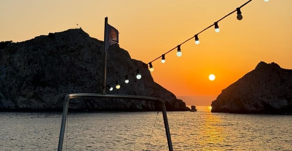Skiathos: Sunset Cruise with Drink