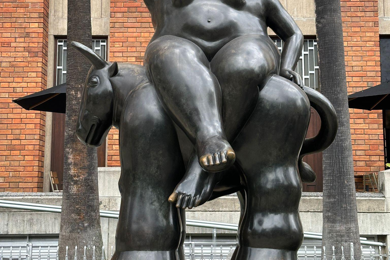 麦德林： VIP私人之旅，博特罗的完整历史，美术馆，博物馆麦德林：VIP私人之旅，博特罗的完整历史，美术馆，博物馆