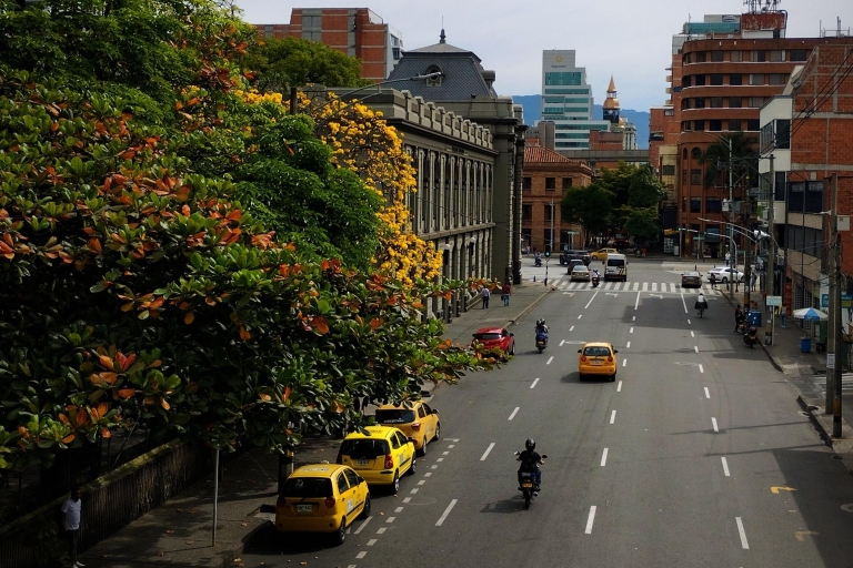 Le centre-ville de Medellin : L'histoire et la culture à travers des histoires amusantes