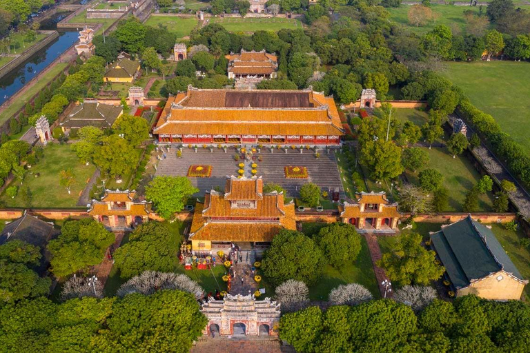 De Da Nang/Hoi An : Visite de luxe de la ville de Hué avec le col de Hai VanVisite avec droits d&#039;entrée