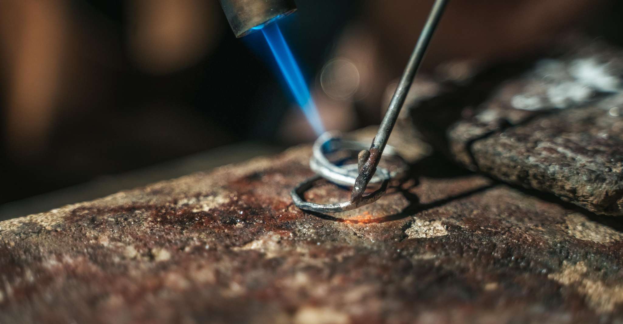 Tromsoe: Make your own silver ring in a goldsmith workshop photo 3