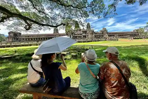 Descobre a excursão privada de Angkor em pequenos círculos