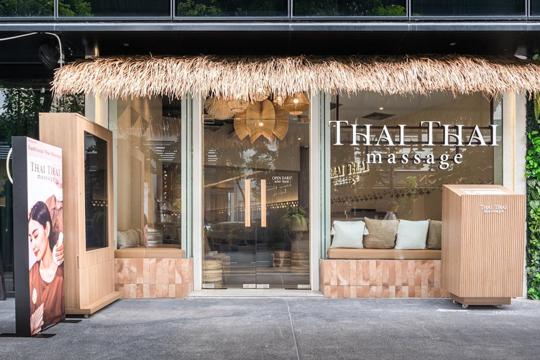 Bangkok: ThaiThai Massage near BTS Asok (Sukhumvit 25) Coconut Aromatherapy Oil Massage (90 Min)