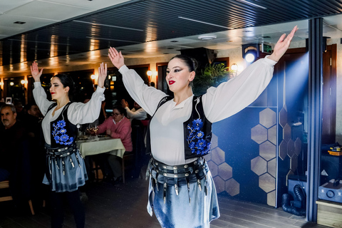 Istanbul: Luxury Dinner Cruise Pickup Include Menu + Soft drinks + Meeting point