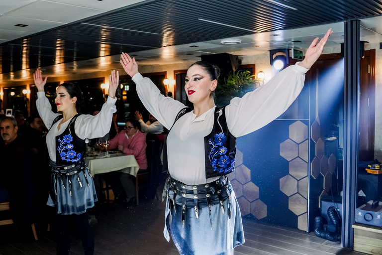 Istanbul: Luxury Dinner Cruise Pickup Include Menu + Soft drinks + Meeting point