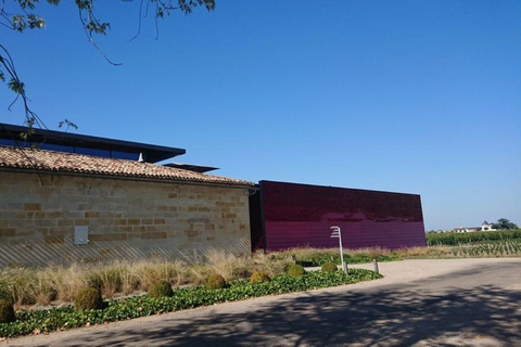 Visite exclusive des châteaux de Saint-Émilion avec dégustationsGroupe privé de 2 à 6 personnes.