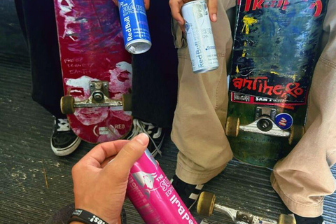 Riyadh: Create and paint your own skateboard with a pro skater