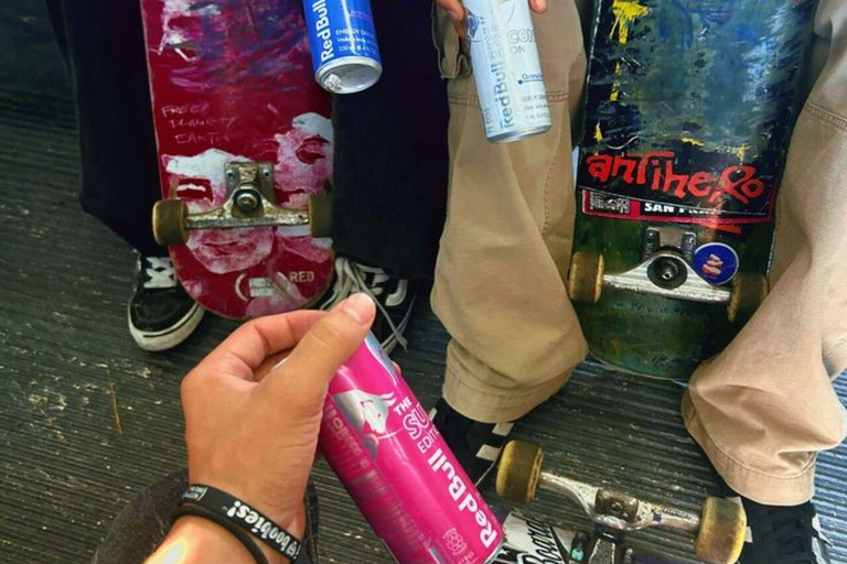 Riyadh: Create and paint your own skateboard with a pro skater