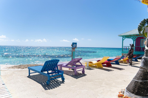 Placencia: Private Island Day Trip with Lunch & Drinks
