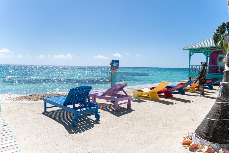 Placencia: Private Island Day Trip with Lunch & Drinks