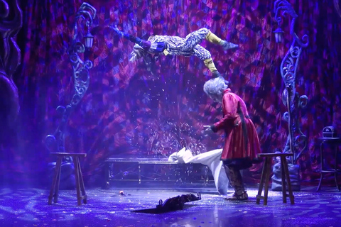 Magic World ● Festivais de MagiaPREMIUM SEATING - Espetáculo de variedades do festival