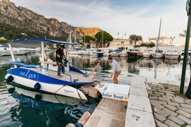 Nice: privé-avondrondtocht op een boot met zonne-energieRondleiding van 75 minuten