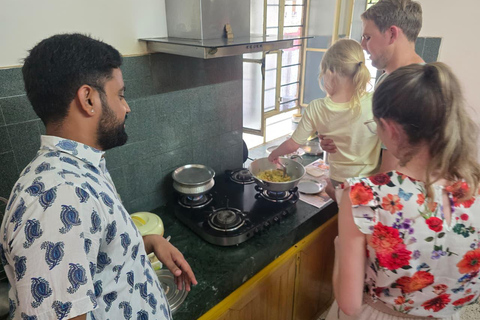 Varanasi: Indian Cooking Class with Hotel Pickup