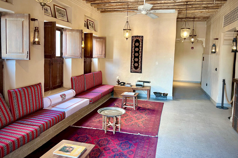 Dubai. Old Town,Museums,Markets,Street Food&Abra Boat Tour Shared Tour in Spanish