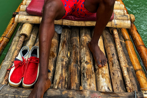 法尔茅斯：玛莎布雷河漂流体验