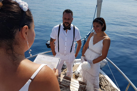 Bodrum: Romantic Wedding Proposal with optional Photoshoot Motoryacht Option