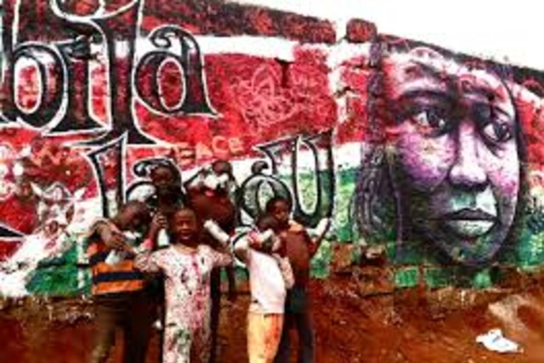 Nairobi: Kangemi Street Art Tour with Hotel Pickup