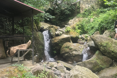 Tour privato di un giorno intero da Batumi alle cascate