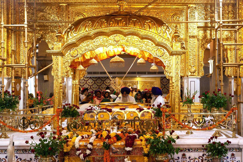 Delhi: Spiritual Walk (Bangla Sahib & Laxminarayan Temple)