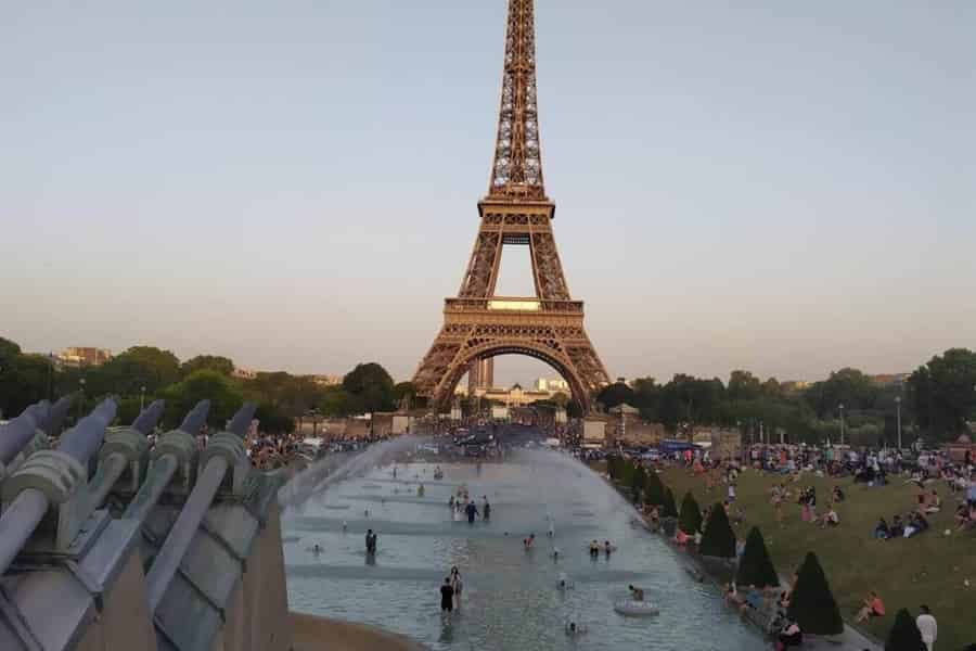 Paris: Eiffelturm-Ticket für die 2. Ebene mit Aufzug & Gastgeber. Foto: GetYourGuide Paris: Eiffelturm-Ticket für die 2. Ebene mit Aufzug & Gastgeber. Foto: GetYourGuide