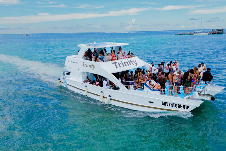 Punta Cana: Party Boat con snorkeling, alcolici e hip hopPunta Cana: festa in barca con snorkeling, alcolici e hip hop