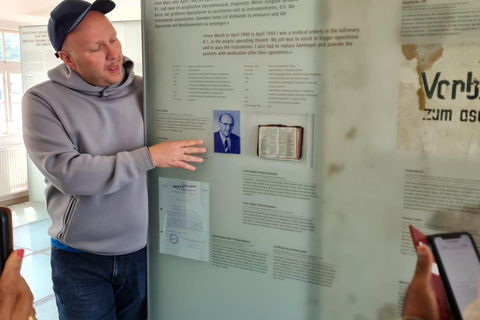 Berlin: Sachsenhausen History Tour with maximum 7 People