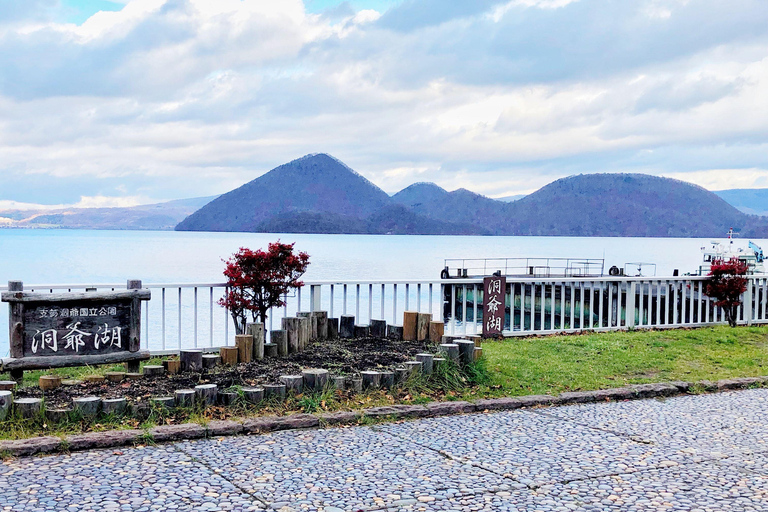 From Sapporo: Noboribetsu & Lake Toya Private Tour