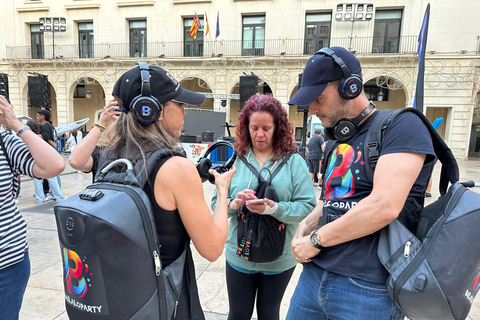 Alicante: BAILALOPARTY/ Silent Party Walking Tour