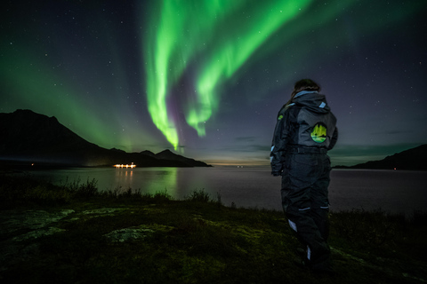Tromsø: Northern Lights Tour (Max 8) Pickup + Finland
